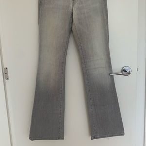 Bootleg Seven Jeans - light grey wash